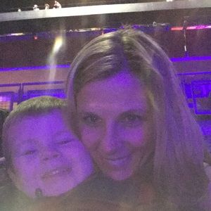 Meet your Posher, Stacie